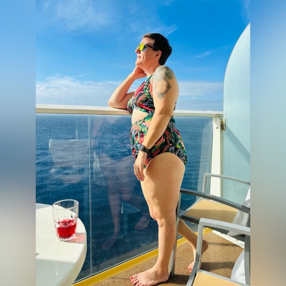 Meet your Posher, Rachel - Picture 3 of 5